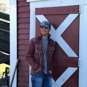 Meet your Posher, Logan